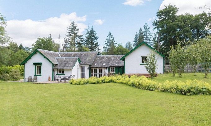 Kingarth Cottage | 4 bedroom accommodation in Invertrossachs, near Callander