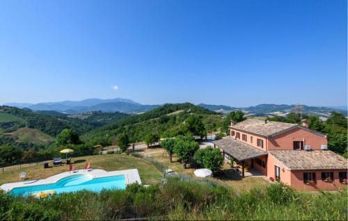Urbania House | 4 Bedroom Awesome Home In Urbania