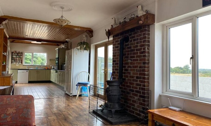 Bridgetown House | 4 bedroom family home with EV charger on site