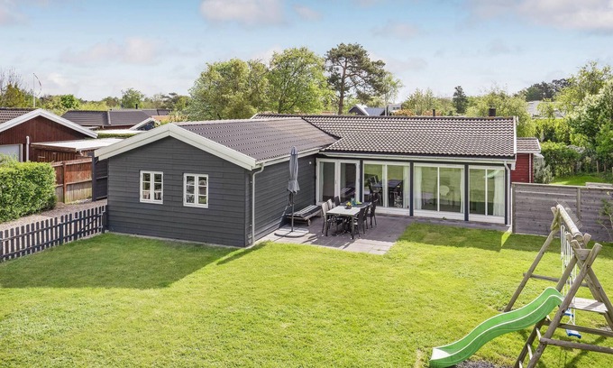 Frolunde House | 4 bedroom nice home in Slagelse