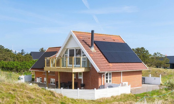 Rindby Strand House | 4 bedroom stunning home in Fanø