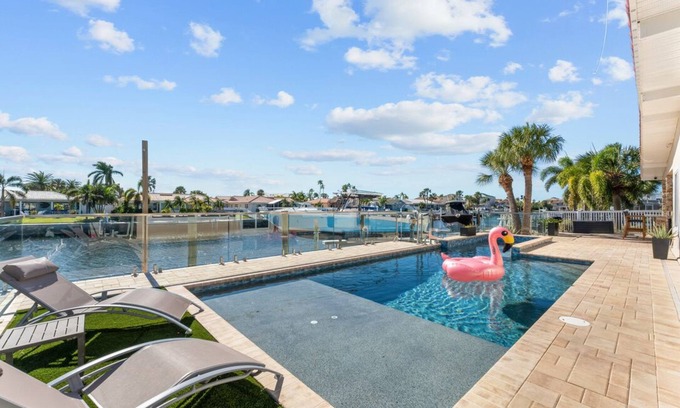 Gulf Harbors House | 4 Bedroom Waterfront Pool Home near charming downtown New Port Richey