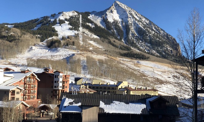 Crested Butte Condo | 4 BR Mountain Side Condo with Heated Pool and Hot Tub! Sleeps 9