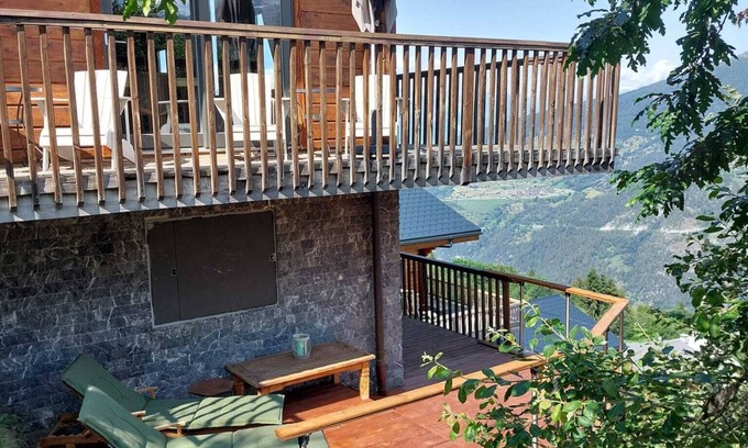 Vex Ski Chalet | 4 min Ski Lifts&Storage| 5 min walk Shops| 10min Spa&Pool| 1800m|VillaChalet.eu