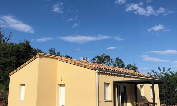 Ribes House | 4-person gite with swimming pool