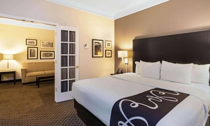 Superstition Springs House | 4 Pet-Friendly Units, Onsite Pool, Pool View, Free Breakfast
