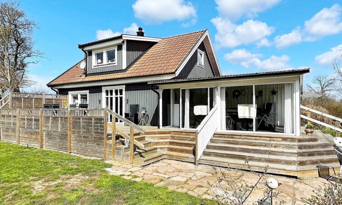 Farjestaden House | 4 star holiday home in FäRJESTADEN