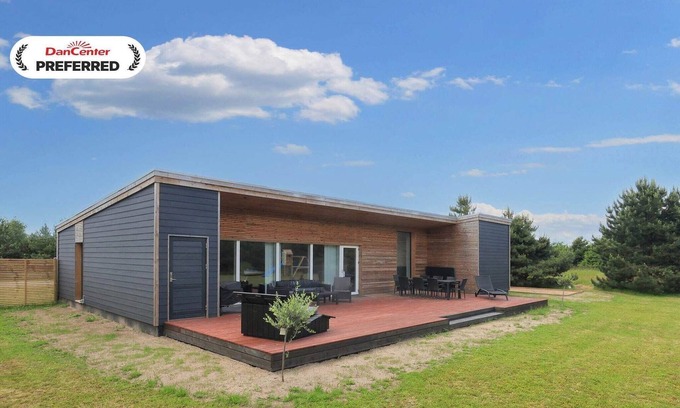 Bøtø By House | 4 star holiday home in Væggerløse-By Traum