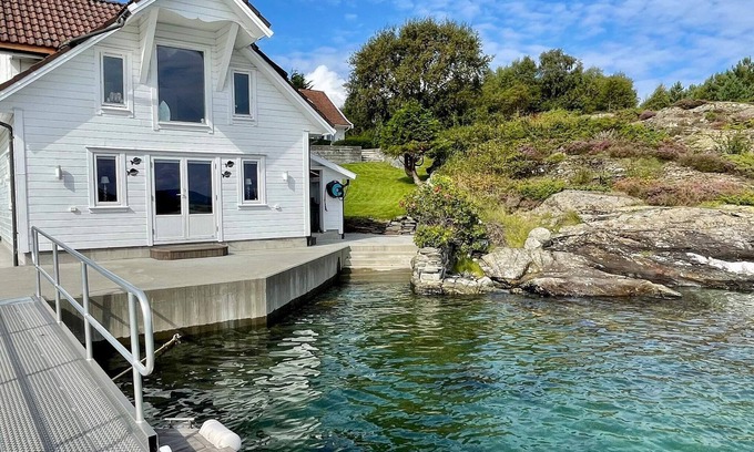 Mosterhamn House | 4 star holiday home in MOSTERHAMN-By Traum
