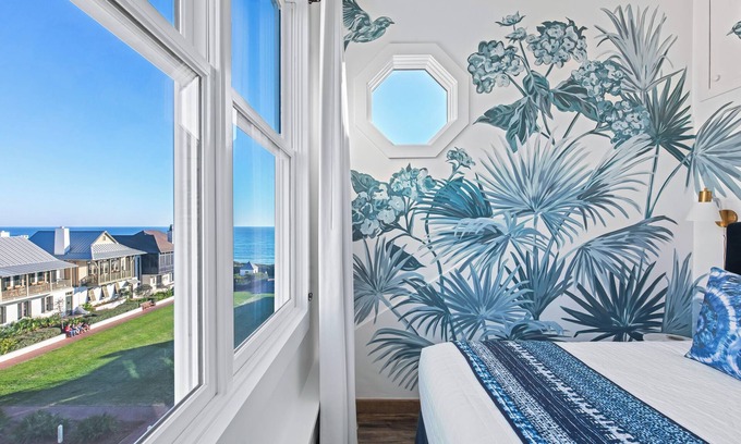 Rosemary Beach Hotel | 401 Rosemary Beach Inn - Includes Beach Chairs & Complimentary Breakfast + Access to 4 Pools