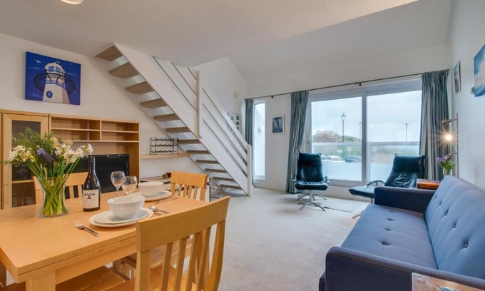 St Ives House | 41 St Nicholas Court