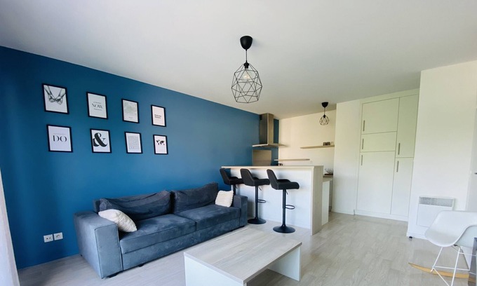 Plescop Apartment | 43 m² near the hyper centre