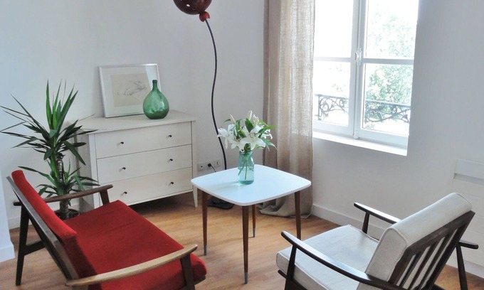 Saumur Apartment | 45 M2 APARTMENT WITH A VIEW OF THE LOIRE IN THE HEART OF SAUMUR