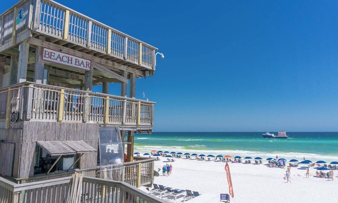 Miramar Beach House | 4BR/4BA Miramar Beach Villas 114 Georgeous Townhouse, Beach Service included!