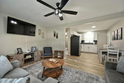 Blue Springs House | 4BR Home near KC Stadiums & I-70 - Sleeps 10