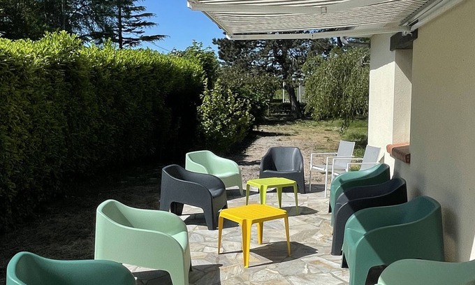 Varaville House | 4mn from the sea and Cabourg 16p. gîte with fireplace, ping pong table, swing