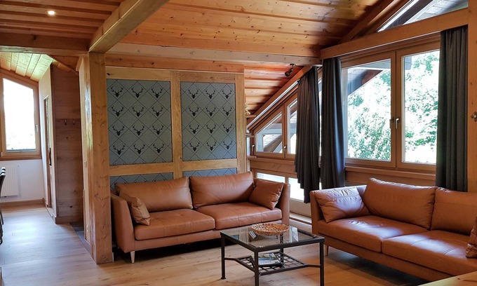Ofterschwang House | 4th floor skier's getaway near ski lifts w/balcony, wood-burning fireplace