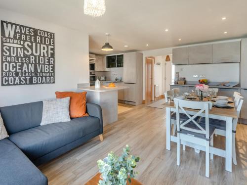 Chapel Saint Leonards House | 5 Bed in Chapel St Leonard 94469