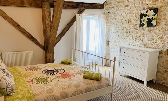 Souffrignac House | 5 BEDRM HSE & POOL, CHARENTE-PERIGORD VERT 1KM FROM THE DORDOGNE