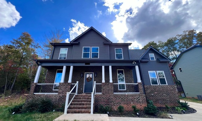 Westport House | 5-Bedroom House near Lake Norman