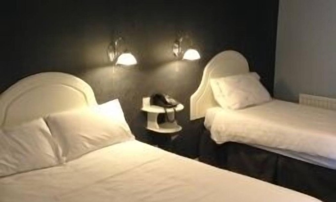 Ballyclare Hotel | 5 Corners Guest Inn