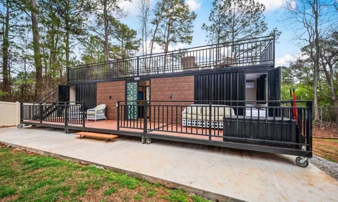 Lithonia House | 5 Mi to Stone Mountain: Lithonia Getaway