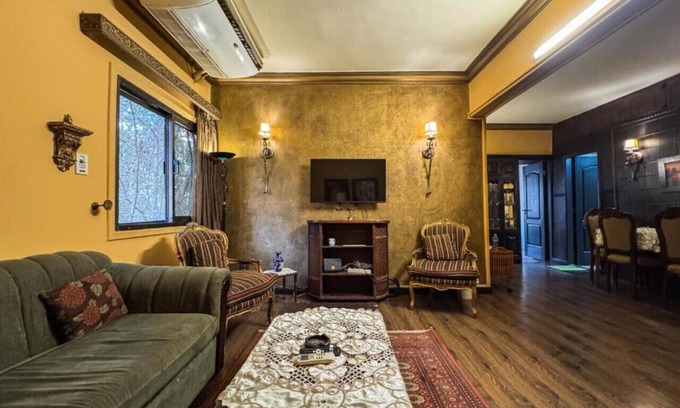 Maadi Apartment | 5-min Walk To Nile l Stylish 2 Brs.lDowntown Maadi