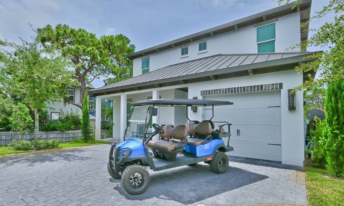 Santa Rosa Beach House | 5 Min Walk to the Beach ~ Private Pool ~ Golf Cart ~ Open Living Space