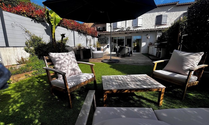 Bastide Giraud House | 5 minutes from the sea