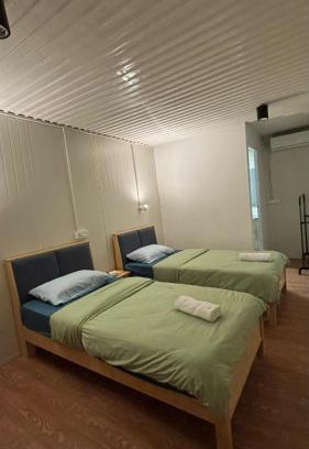 Penampang Hotel | 5 Minutes Lodge