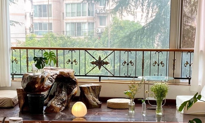 Chencang District Apartment | 5 minutes to Shigu Mountain and Sun City, with convenient transportation around