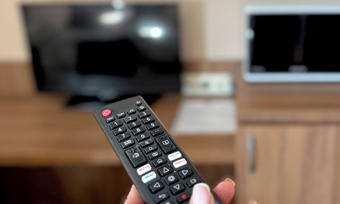 Sofia Bed & Breakfast | 5 minutes to the airport Sofia! Family-sized apartment with microwave & deck