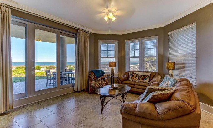 Amelia City House | 5 Ocean Place
