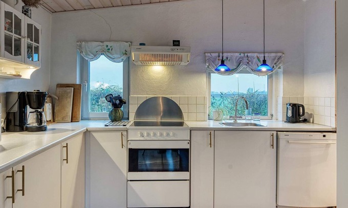 Dannemare House | 5 person holiday home in Dannemare