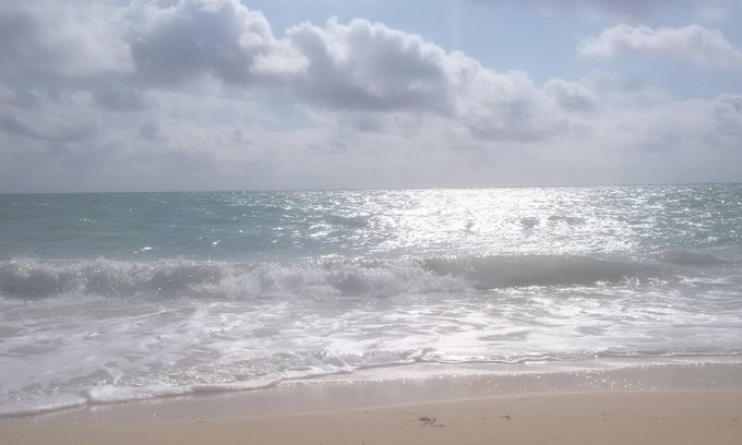 Bell Channel Bay House | 5* Star, Spacious and Clean with Pool, Waterfront Villa Close to All Amenities