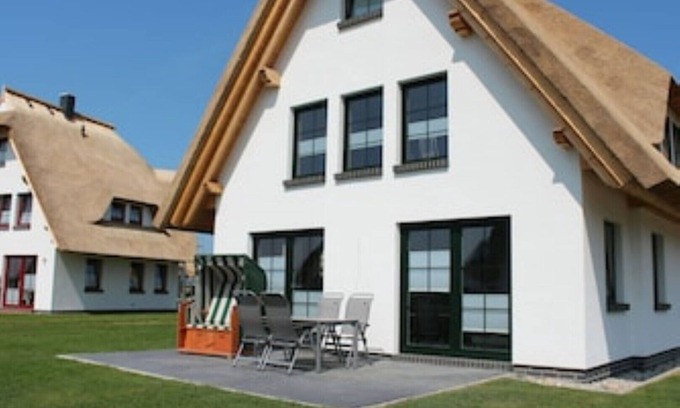 Dranske Condo | 5 star vacation apartment according to DTV - pure luxury only 200m from the beach - WLAN free of charge