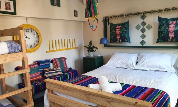 Strand Cottage | 5 x Bedrooms Self Catering 14 Sleeper