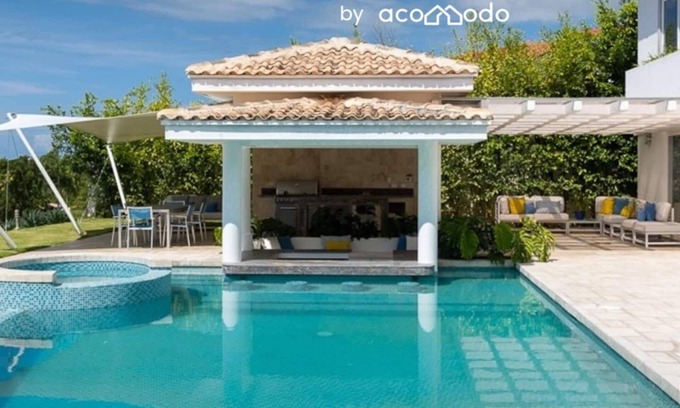El Palmar Villa | 6 bdr + 7 bthr Villa with Private pool/garden and sunroom๐ท๐/near the beach ๐
 ๐ ๐