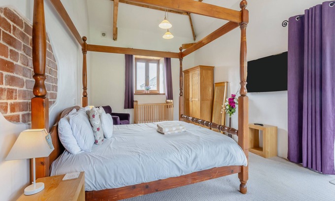 Tresmeer Cottage | 6 bedroom accommodation in Tresmeer, near Launceston