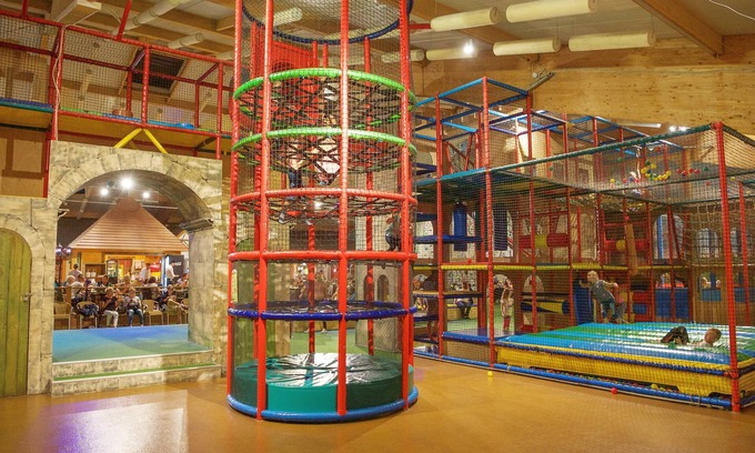 Leiwen House | 6-person bungalow in the holiday park Landal Sonnenberg