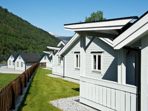 Kinsarvik House | 6 person Cottage in Kinsarvik with Sea View