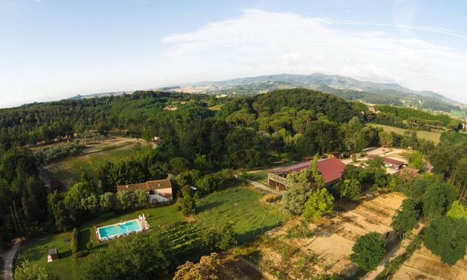 Fauglia Apartment | 60sqm two-room apartment in a splendid Tuscan farmhouse with swimming pool and exclusive gazebo