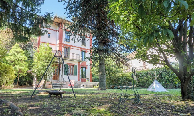 Cannobio House | 6½-room detached house with whirlpool and approx. 2,300 m² plot of land