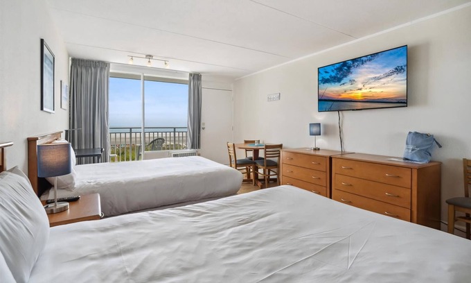 Wildwood Crest Condo | 6201 Ocean Ave, Unit 511 - The Nassau Inn