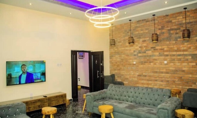 Enugu House | 6BDR Duplex in GRA Near Shoprite & Malls