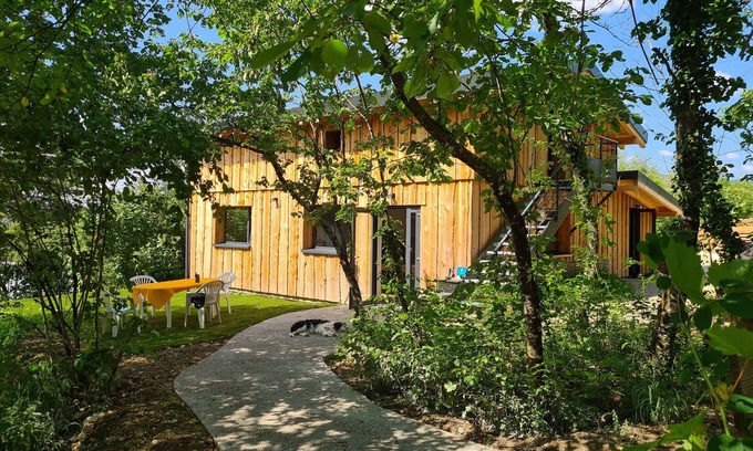 Saint-Paul House | 7-bedroom gîte for 15 people, located in the heart of nature, Savoie
