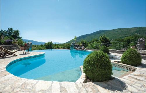 Sestanovac House | 7 Bedroom Gorgeous Home In Grabovac
