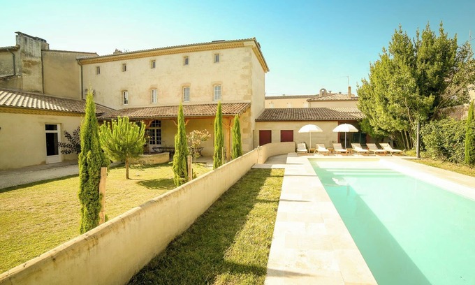 Gontaud Cottage | 7 bedrooms - 7 bathrooms.1h from Bordeaux. Heated pool