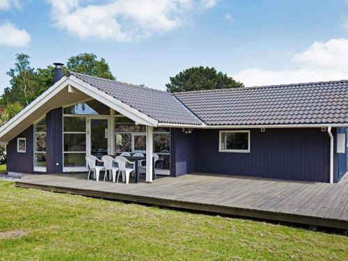 Hoeve Strand House | 7 person holiday home in Asnæs-By Traum
