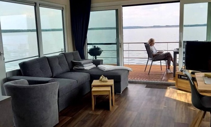 Vetschau/Spreewald Boat Rental | 8. floating vacation home Milan - Floating vacation homes Gräbendorfer See